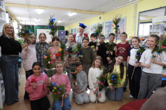 Warsztaty tworzenia palm wielkanocnych.